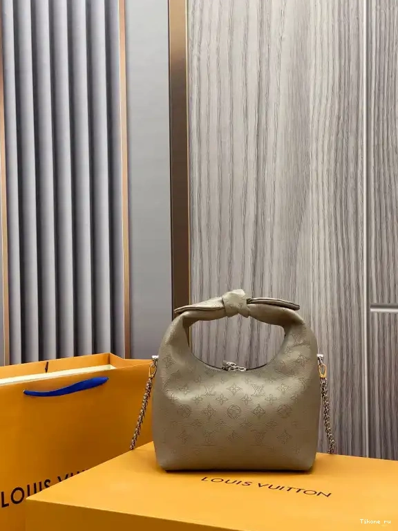 Cheap WHY KNOT VUITTON LOUIS PM 0624